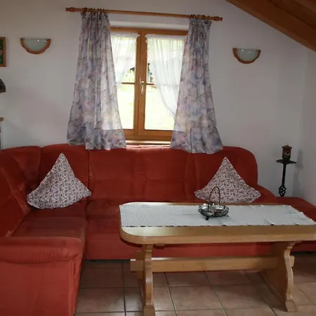 Haus Schwarz Apartmán Staudach-Egerndach